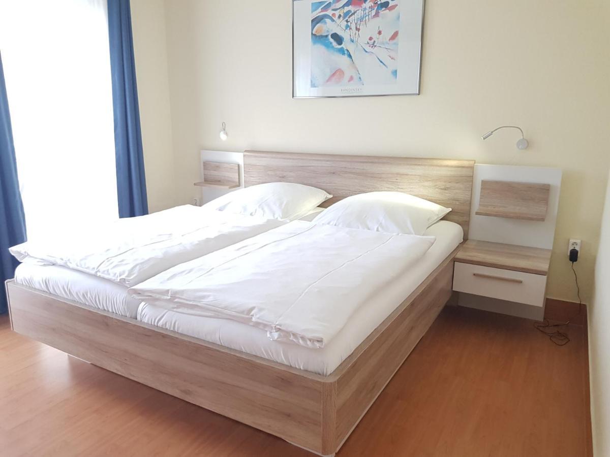 Ferienwohnung 5 Im Strandhaus Lobbe Buitenkant foto