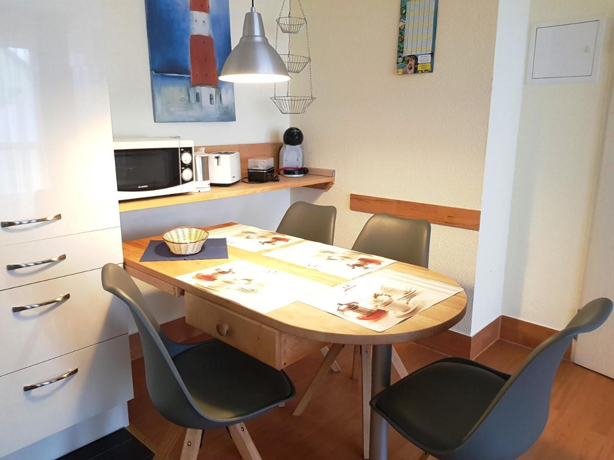 Ferienwohnung 5 Im Strandhaus Lobbe Buitenkant foto
