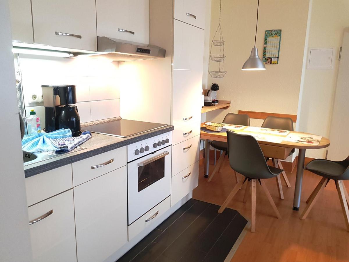 Ferienwohnung 5 Im Strandhaus Lobbe Buitenkant foto